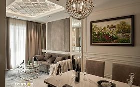 Rivergate Apartment